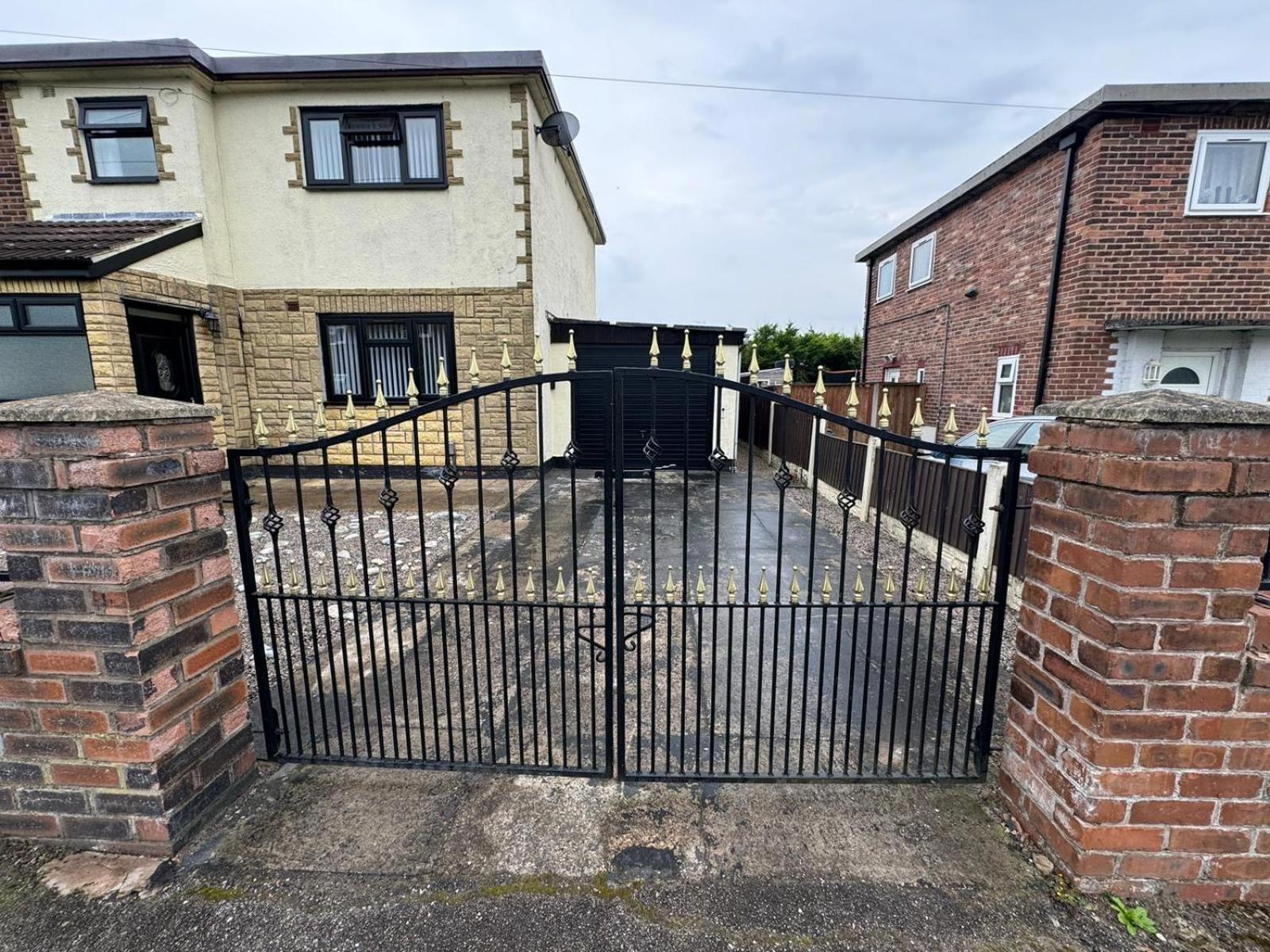 Villa Superb Cozy House In Warrington Extérieur photo