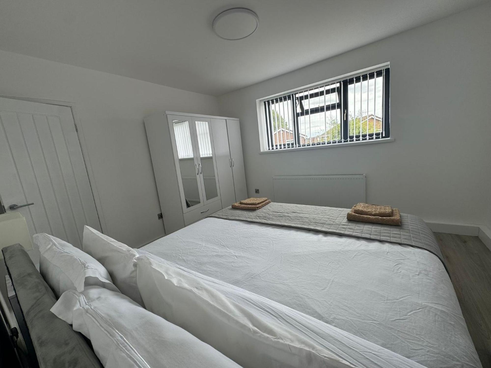 Villa Superb Cozy House In Warrington Extérieur photo